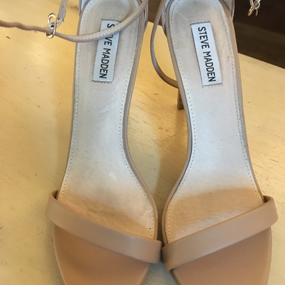Steve Madden Stecy Heels, size 10 - Picture 4 of 8